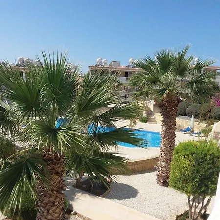 Emily's Sun Escape * Peyia