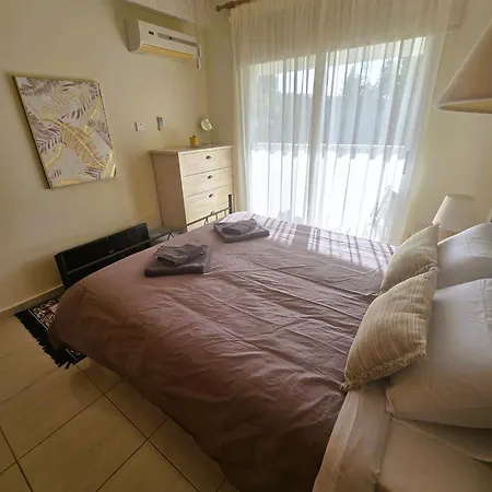 Emily's Sun Escape Daire Peyia